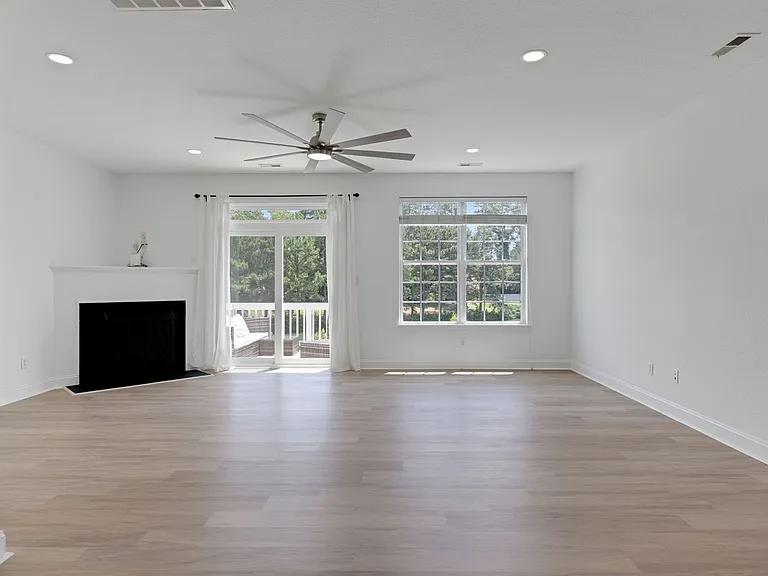 4577 Leamore Square Rd — Photo 4
