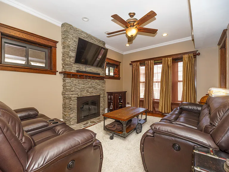 2118 W North Ave #2N — Photo 3