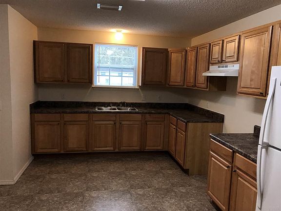5th image of 8831 Figland Ave