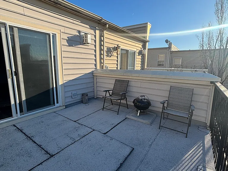 2302 Cobble Hill Ter — Photo 39
