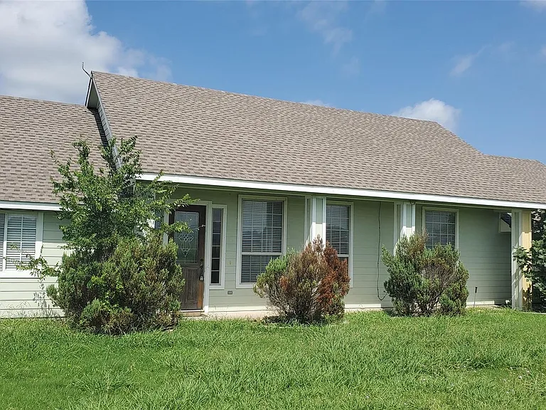 1656 County Road 697 — Photo 27