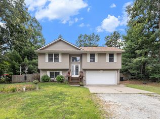 539 W Bristol St, Twin Lake, MI 49457
