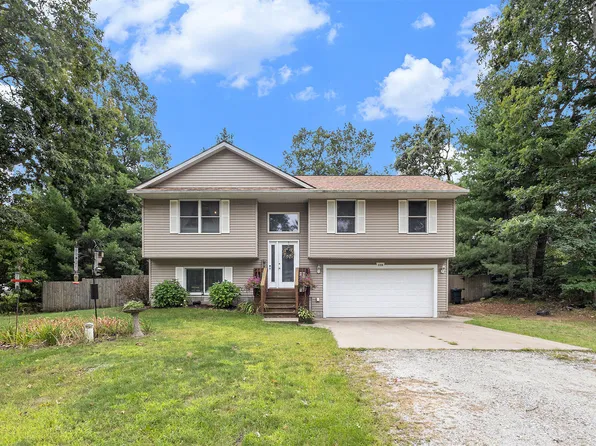 539 W Bristol St, Twin Lake, MI 49457