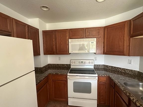 3rd image of 4600 E Moody Blvd Building 2D