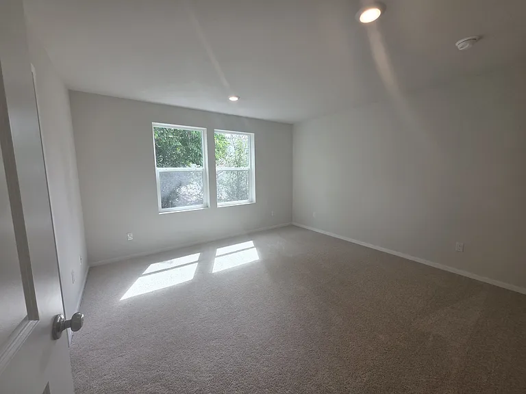 11033 SE 194th Pl — Photo 20