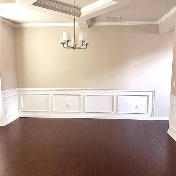 237 Franklin St — Photo 4