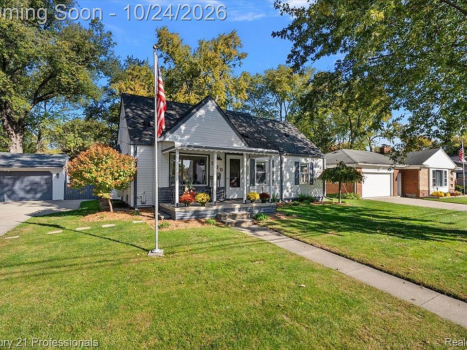 935 Ottawa Dr, photo 2