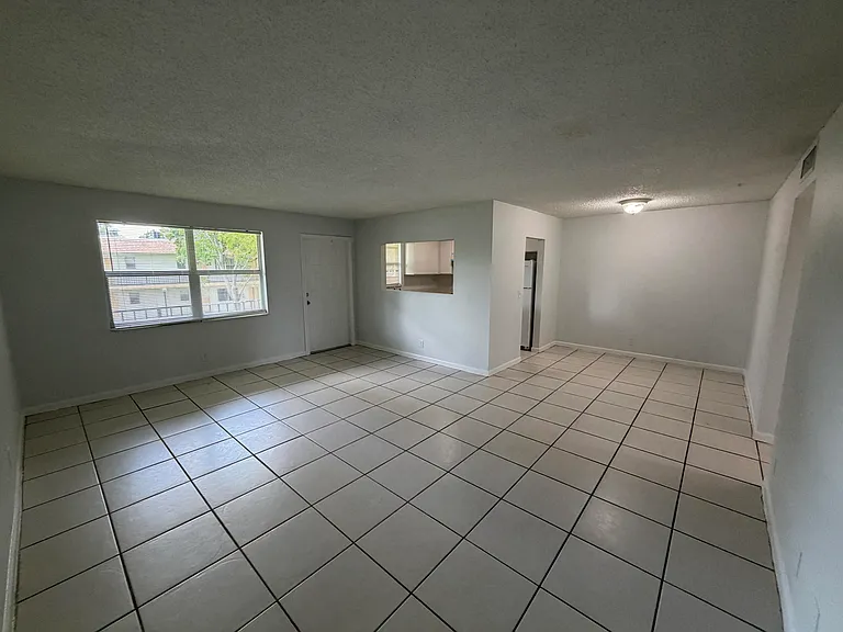 4160 NW 21st St #220 — Photo 7