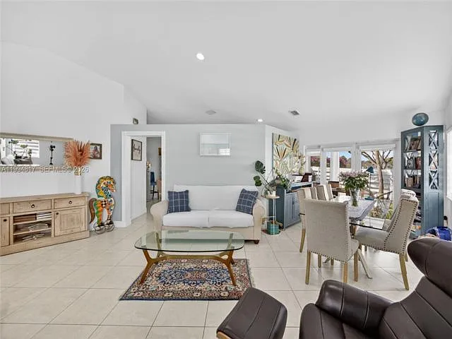 14610 SW 145th Pl — Photo 13