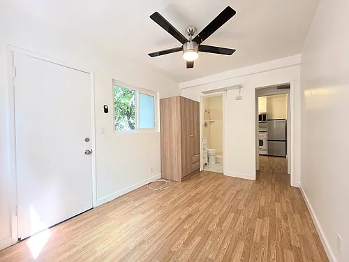 1246 Chelsea Ave #C Photo 1