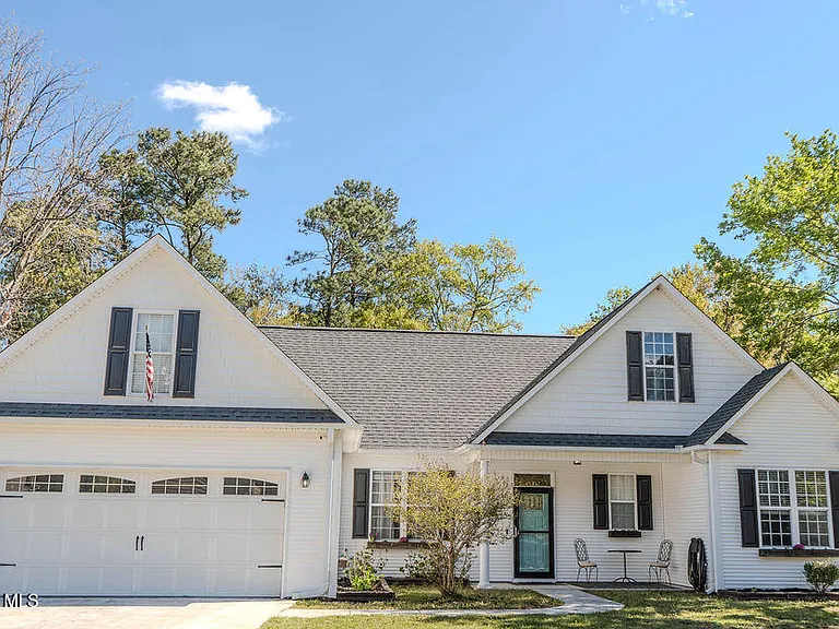 425 N Belvedere Dr — Photo 2