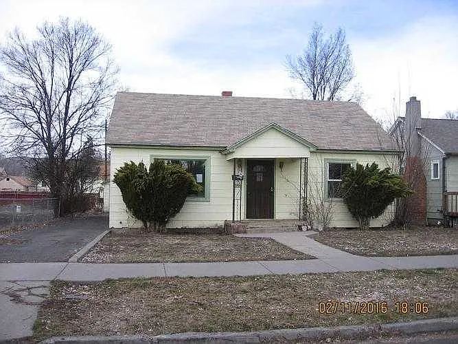 2333 Applegate Ave photo 1