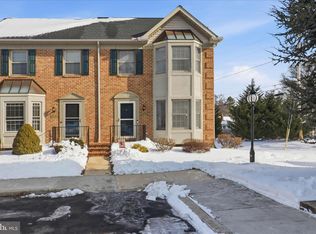 353 Cobblestone Ln, Lancaster, PA 17601