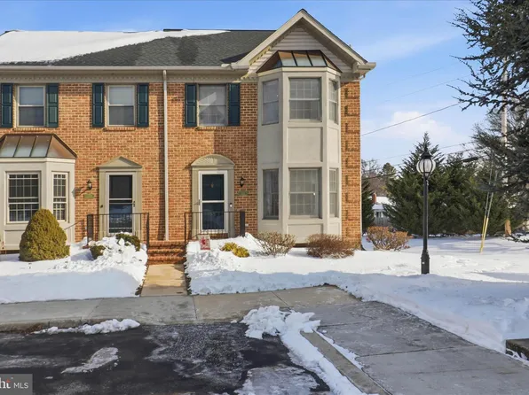 353 Cobblestone Ln, Lancaster, PA 17601