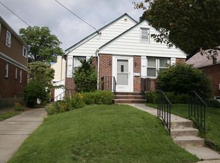 257 Kensington Rd S, Garden City, NY 11530