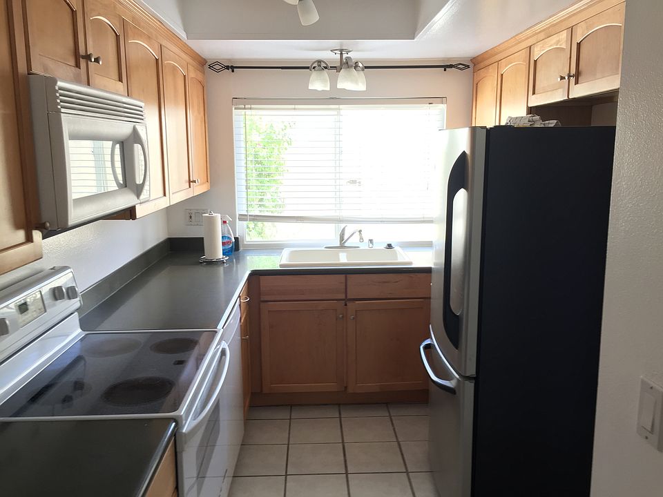 1st image of 371 Cannon Green Dr APT B