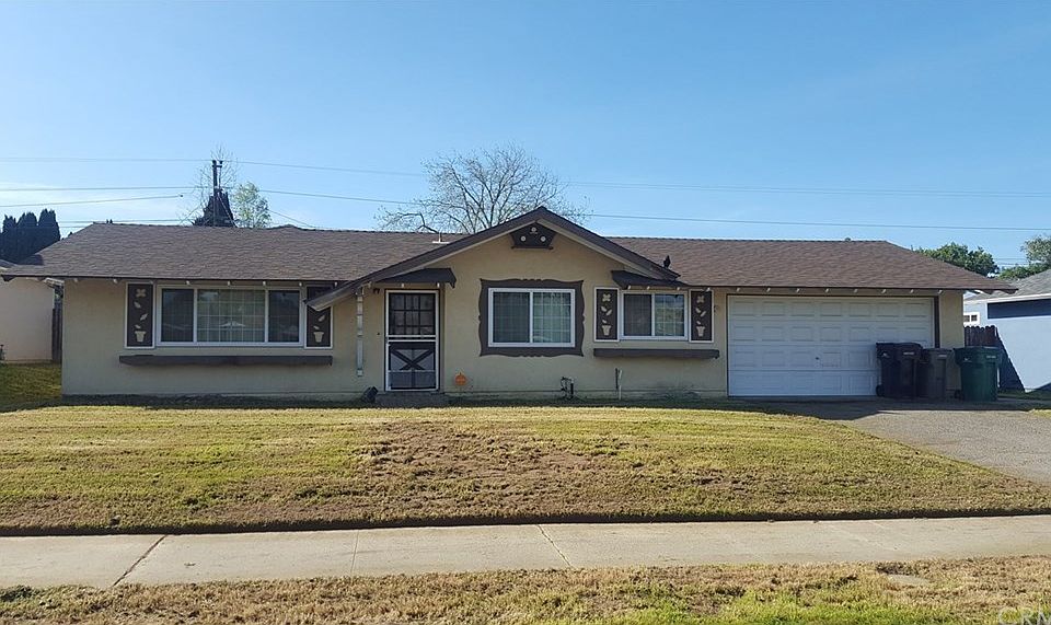1st image of 302 Stansbury Dr
