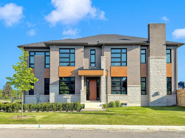 107 Winthrop Cres, Vaughan, ON L3L 0E5