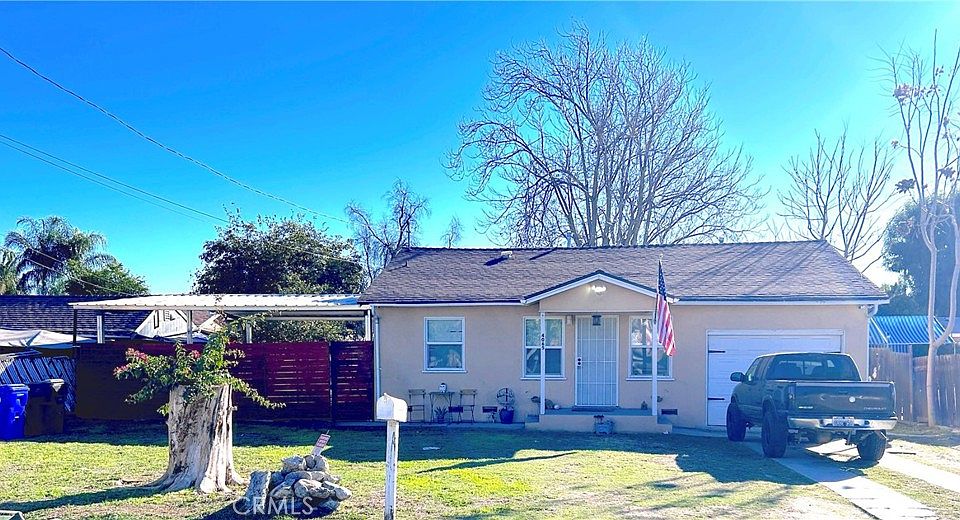 1st image of 4065 E 9th St