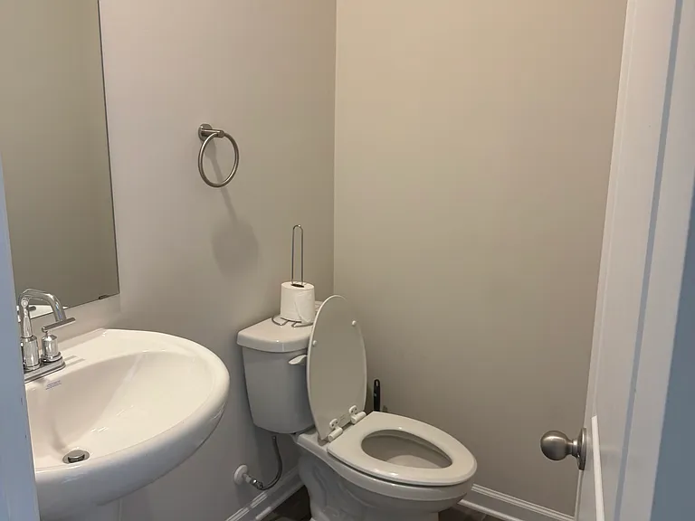 14 Warwick Ct — Photo 28
