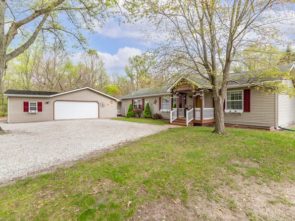 11344 Cumberland Rd, Demotte, IN 46310