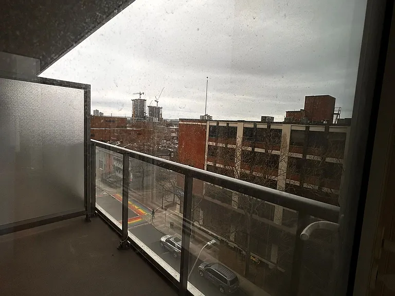 212 King William St #620 — Photo 32
