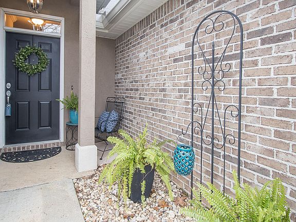 2nd image of 13644 Hidden Oaks Dr