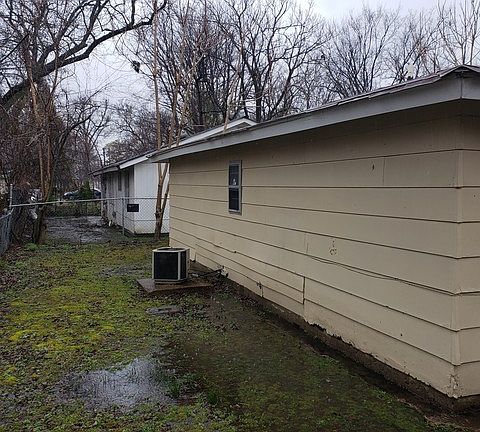 3rd image of 508 E Washington Ave