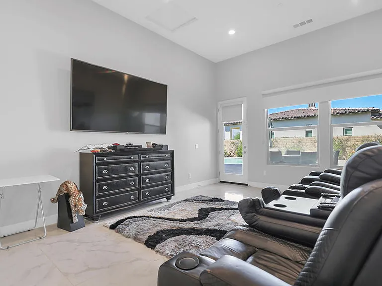 81695 Thunder Gulch Way — Photo 23