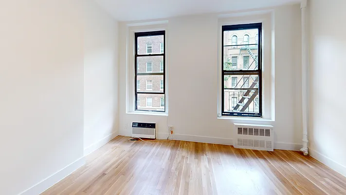 Rented by Bond New York | media 3