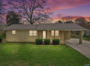 906 Cooper Ln SW, Hartselle, AL 35640