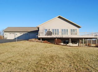 S1116 Wilke Rd, La Valle, WI 53941