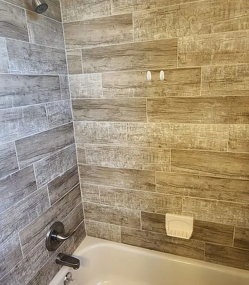 8208 Presidential Ct — Photo 31