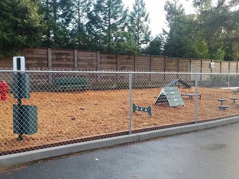 Linden Highlands — Photo 21