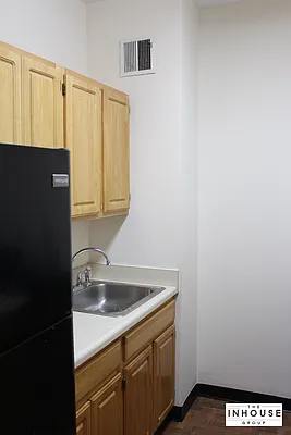 Rented by The InHouse Group | media 4