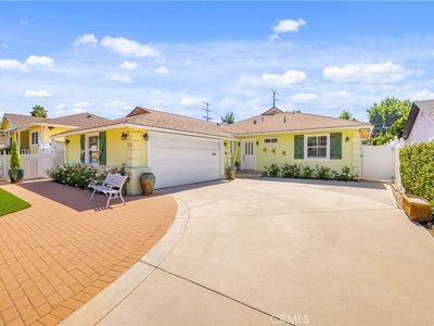 5233 Don Pio Dr, Woodland Hills, CA, 91364