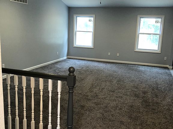 5th image of 218 Kierra Ln