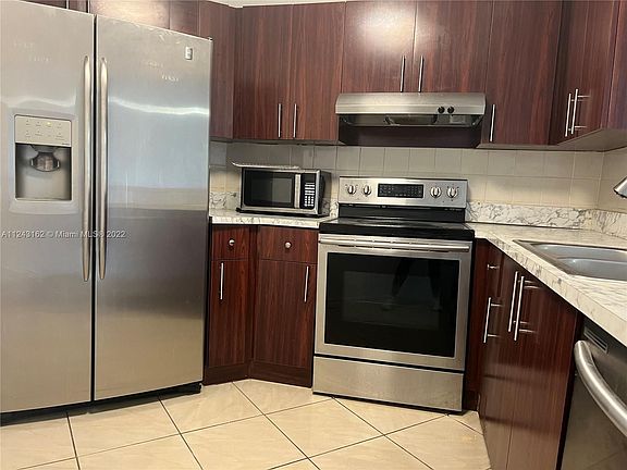 3rd image of 9419 NW Fontainebleau Blvd #203-28