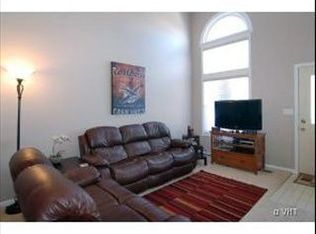 3425 Southport Dr, Island Lake, IL 60042
