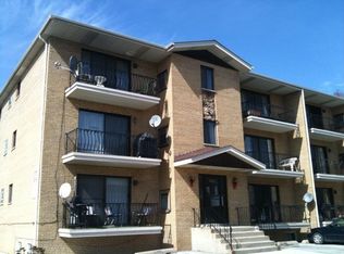 7824 W 87th Pl APT 2A, Bridgeview, IL 60455
