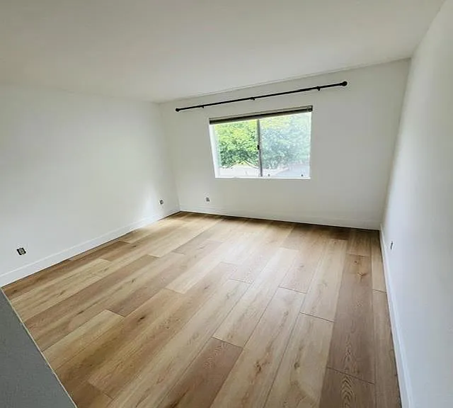 4512 Salisbury Dr — Photo 18
