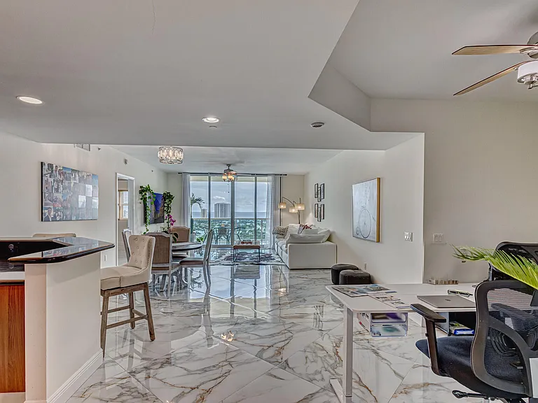 2640 Lake Shore Dr #2014 — Photo 18