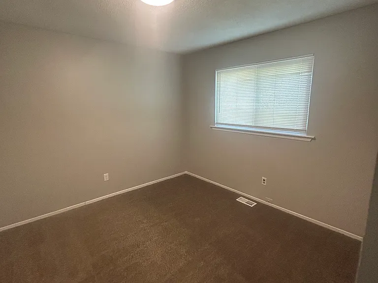 19910 Seminole — Photo 13