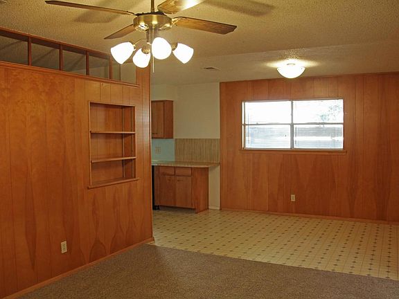 2nd image of 3403 Catalina Dr