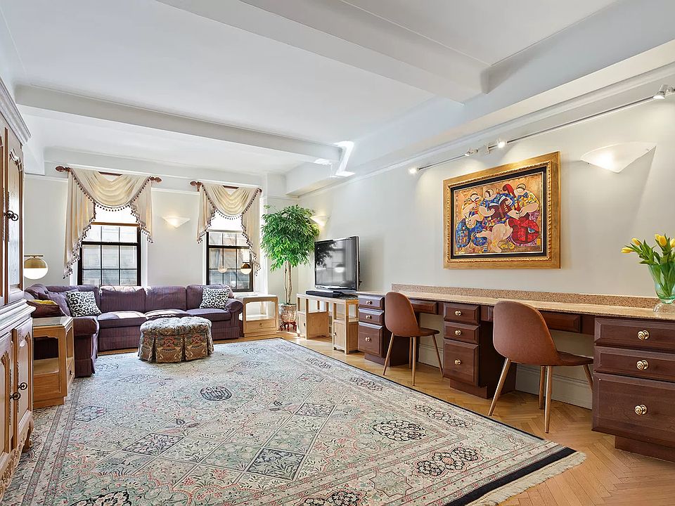 1st image of 90 8th Ave APT 1D