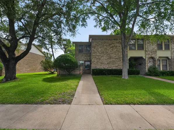 717 Towne House Ln, Richardson, TX 75081