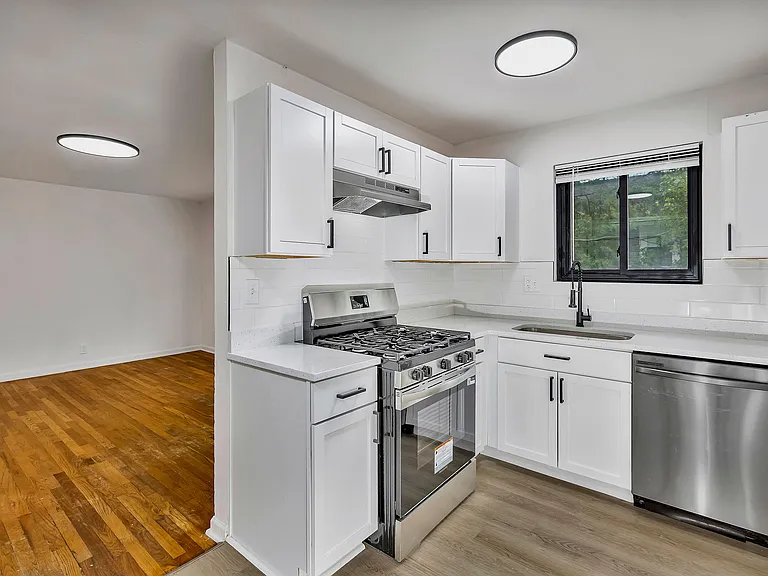 2535 Lysle Ln #4A — Photo 6