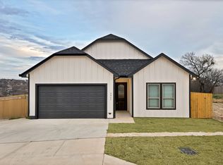 2922 Pearl Ave, Fort Worth, TX 76106