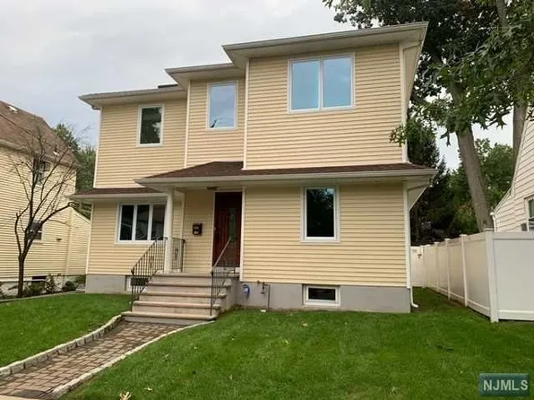 150 E Fairmount Ave, Maywood, NJ 07607