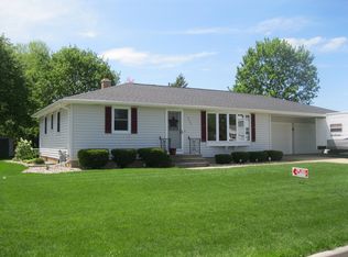 823 W Calumet St, HILBERT, WI 54129